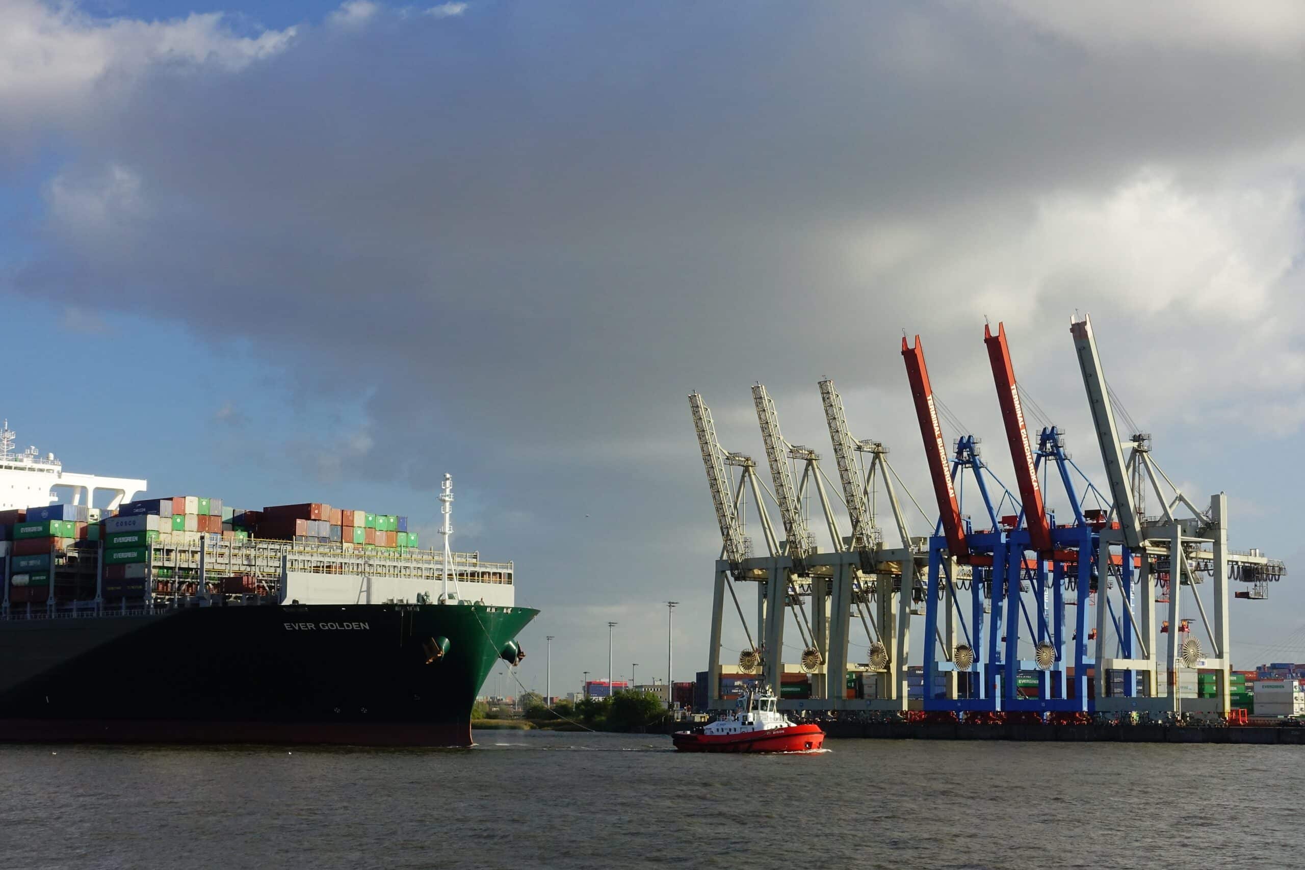 The Benefits of Partnering with Experienced Sea Freight Forwarders
